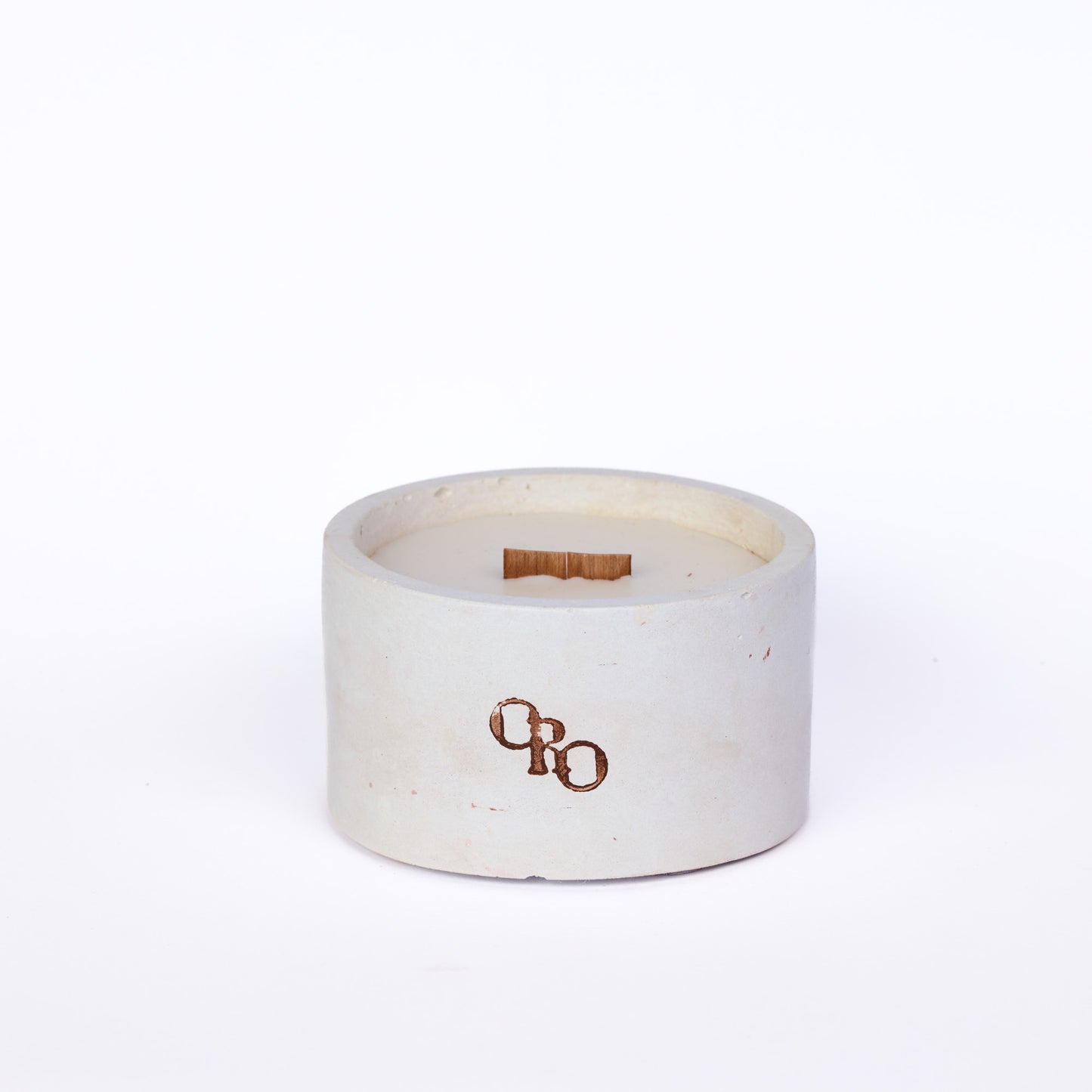 Medium stone round candle