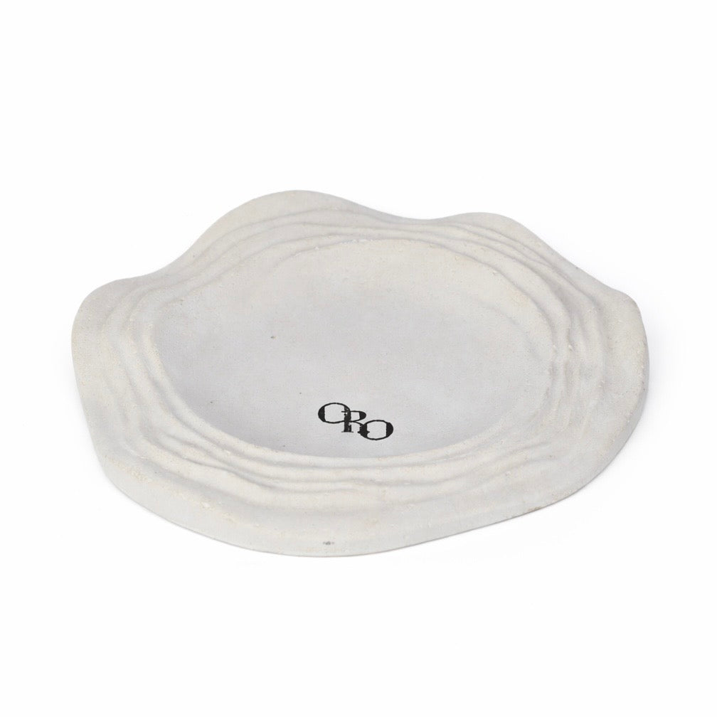 Layered round stone plate