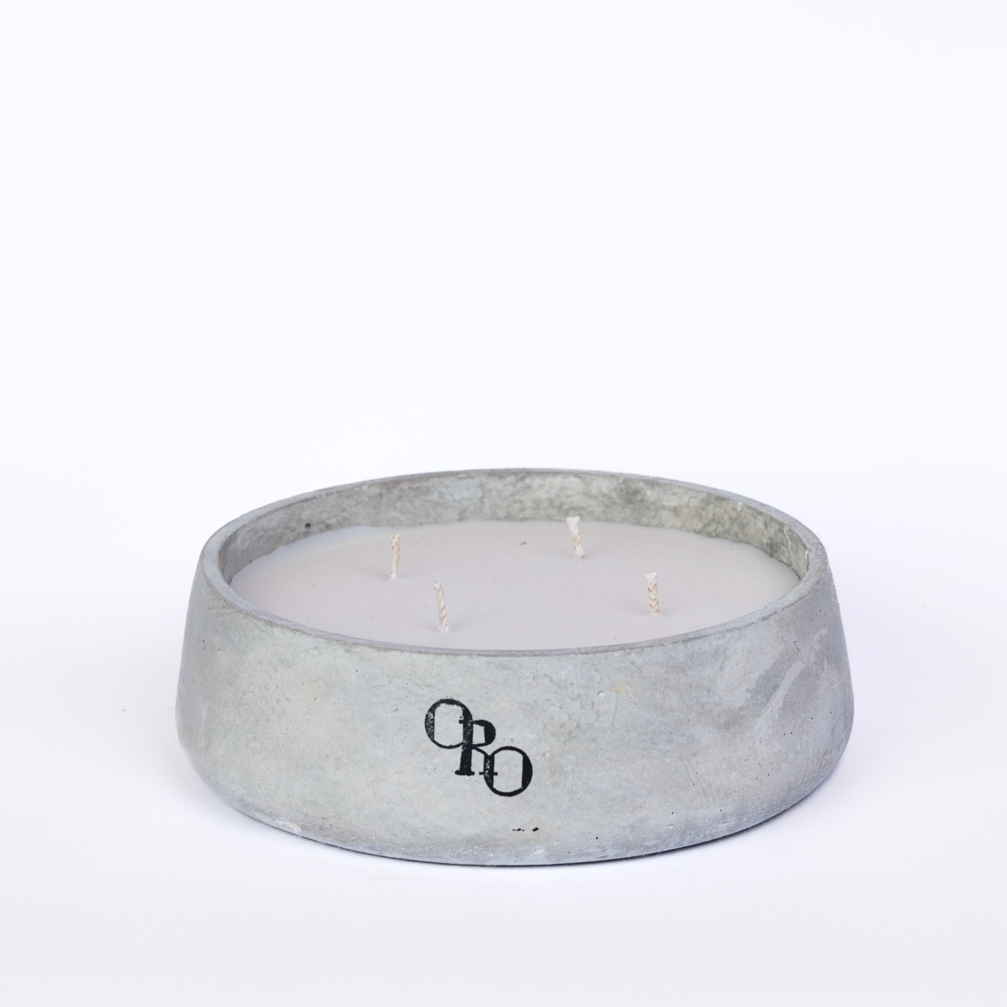 Medium plate stone candle