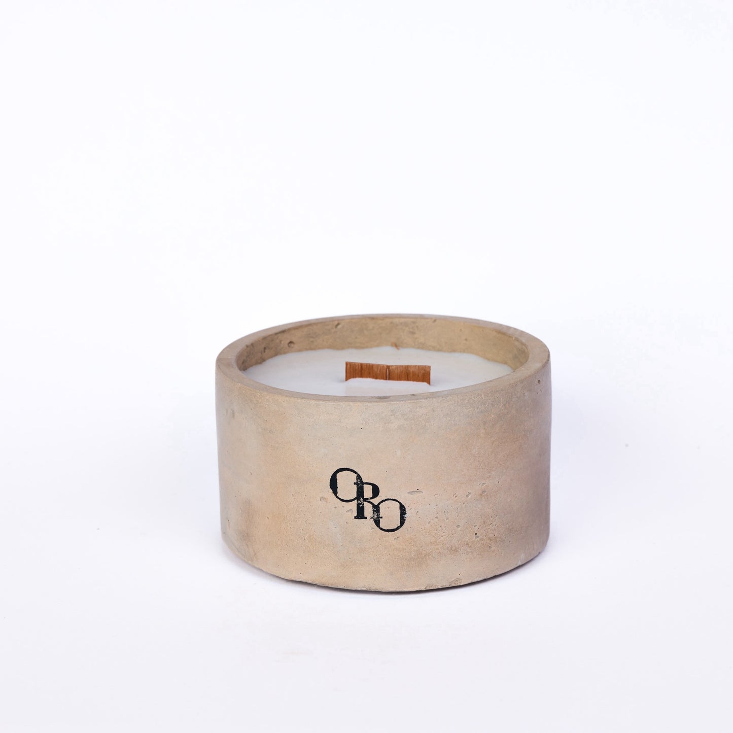 Medium stone round candle