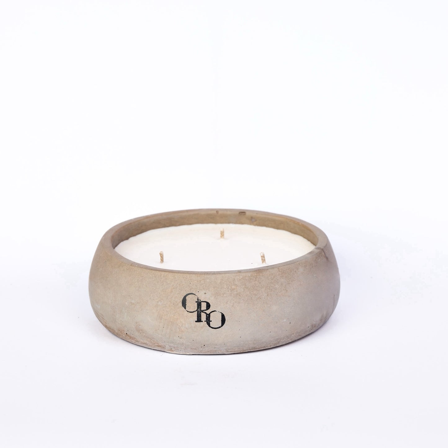 Small plate stone candle