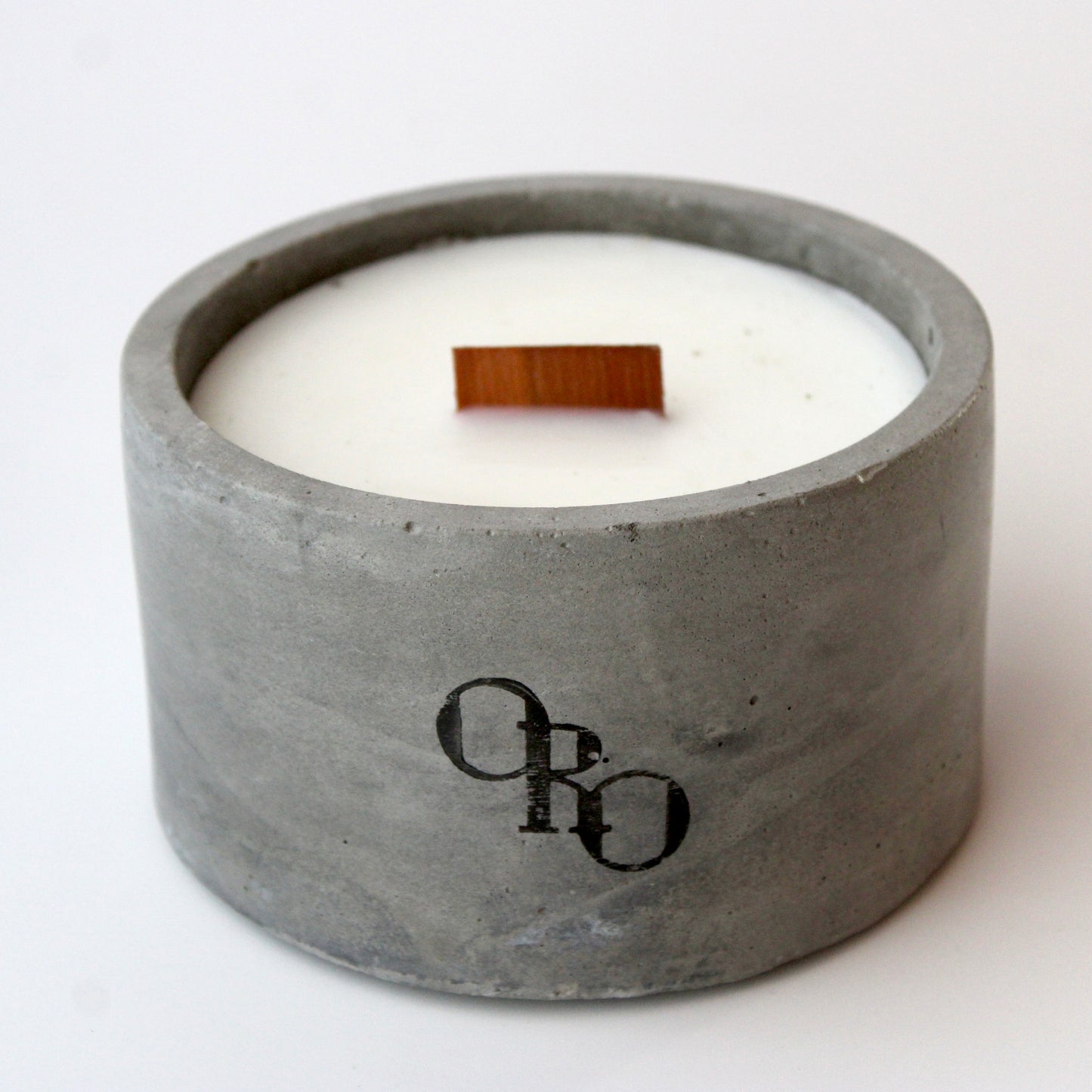 Medium stone candle