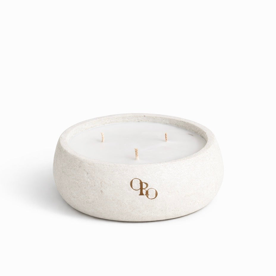 Small plate stone candle