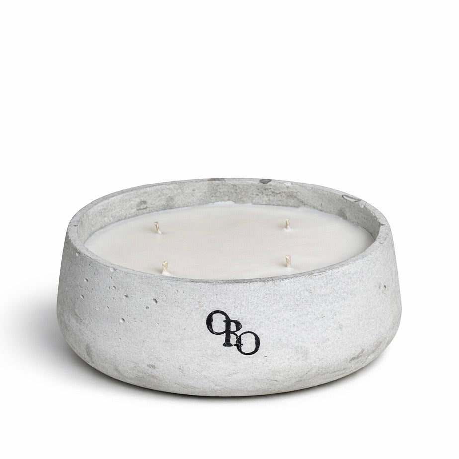Medium plate stone candle